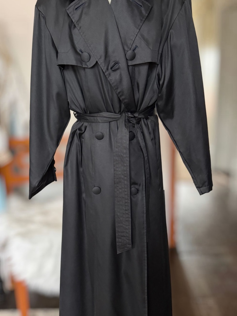 VintageSanyo Carol CohenWomen's Black Double-Breasted Trench Coat with Waist Tie